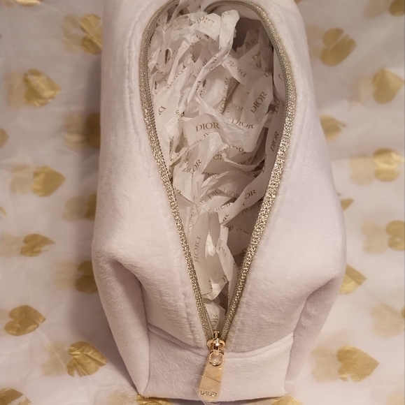 Dior limited edition Velvet cosmetic/ cross body Bag with free Dior lipstick - Picture 15 of 16